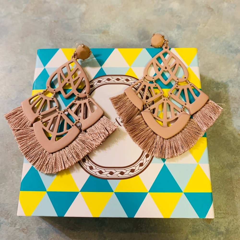 Stella & Dot mauve chandelier earrings